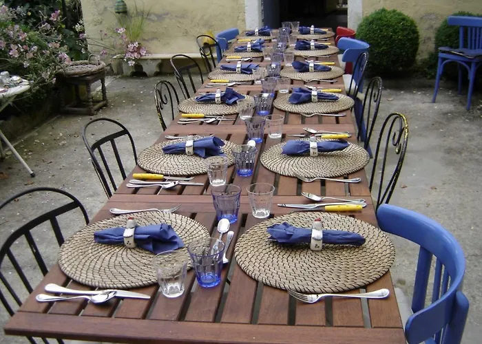 Le Paradis Bed & Breakfast *